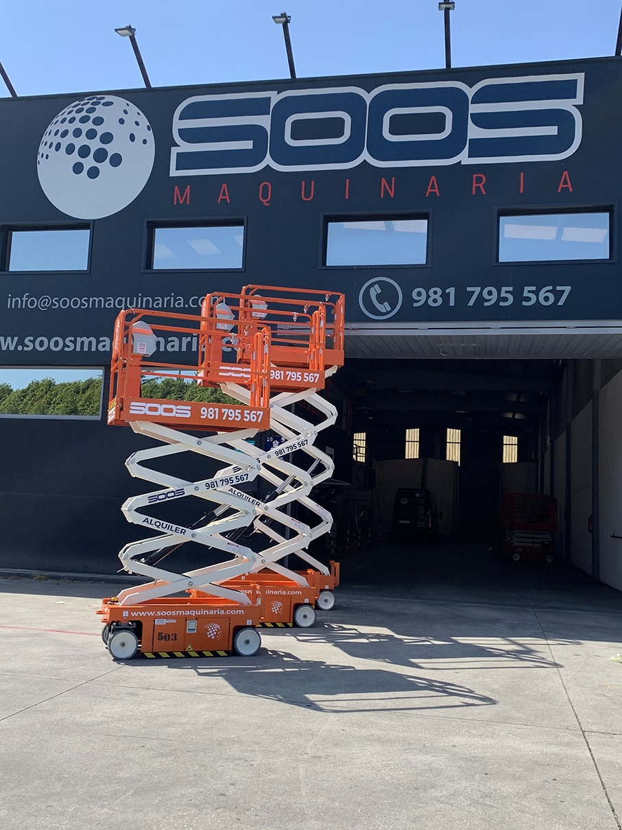 Snorkel S3219E electric scissor lifts in SOOS Maquinaria livery ready to rent
